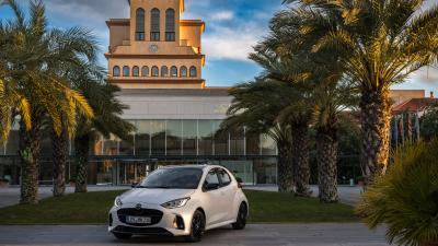 MAZDA2 Hybrid