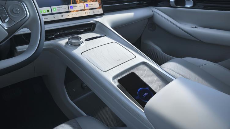 Geely E5