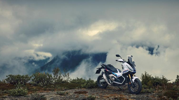 X-ADV