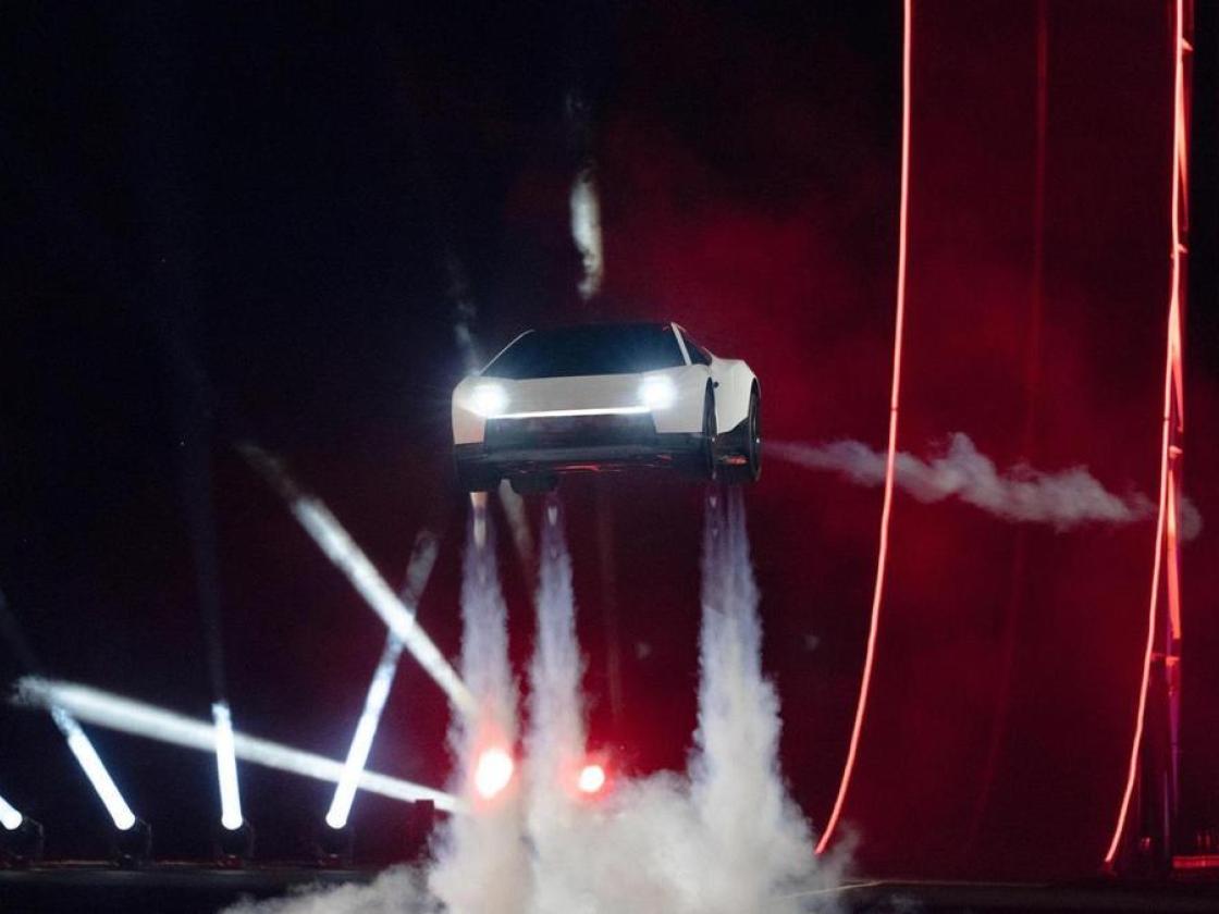 Coche volador de Tesla 